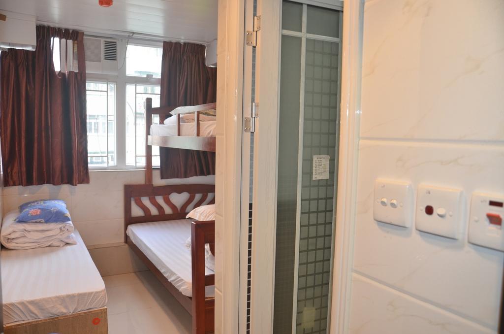 Tai Hao Hostel Хонконг Стая снимка